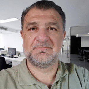Dr. Eduardo Torres